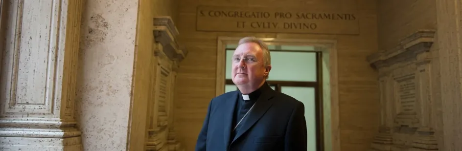 Le cardinal Roche et la liturgie traditionnelle : de l'abus d'autorité à la tentation de la tyrannie